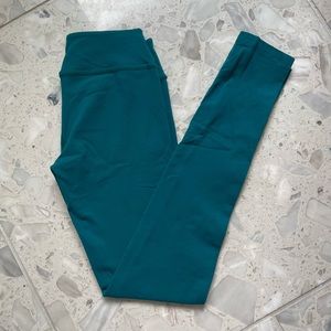 Beyond Yoga Essential Long Legging